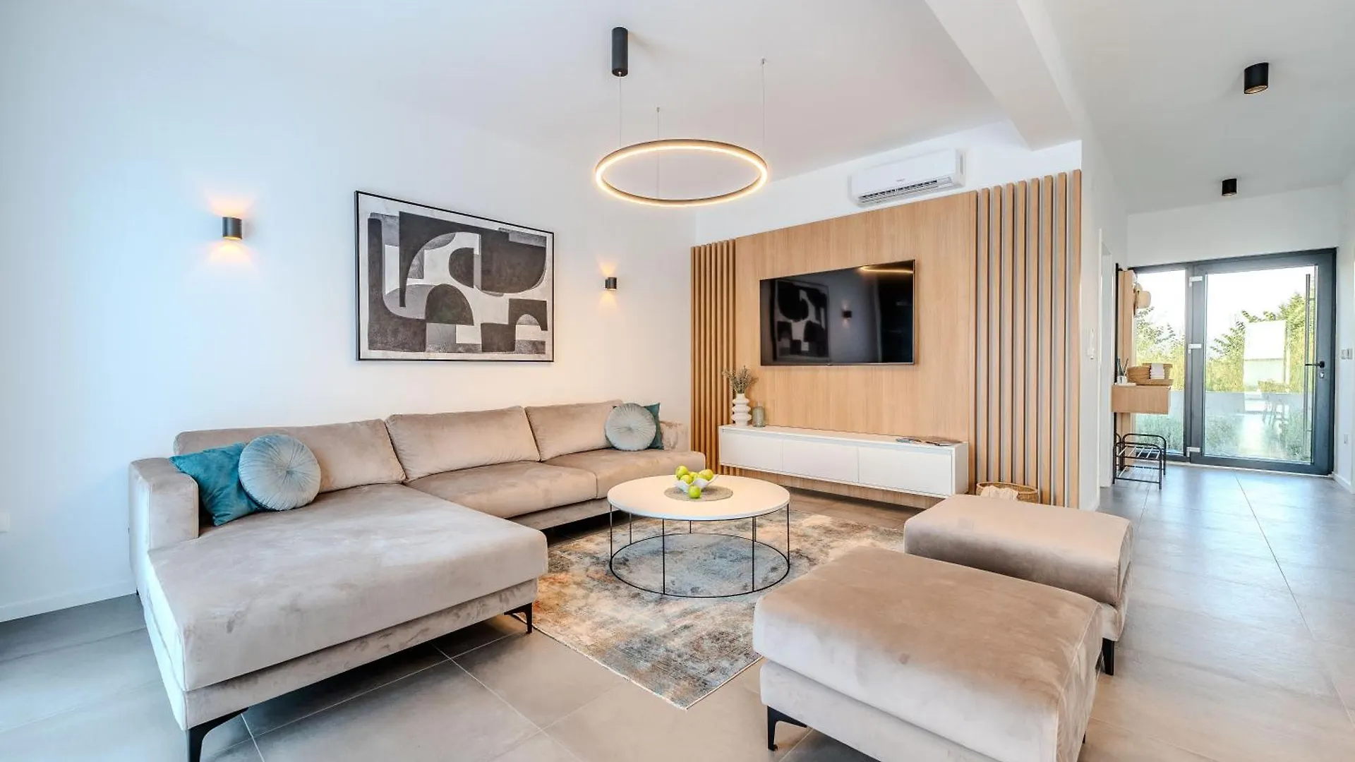 Beachfront Villa Azzurro With Seaview Privlaka