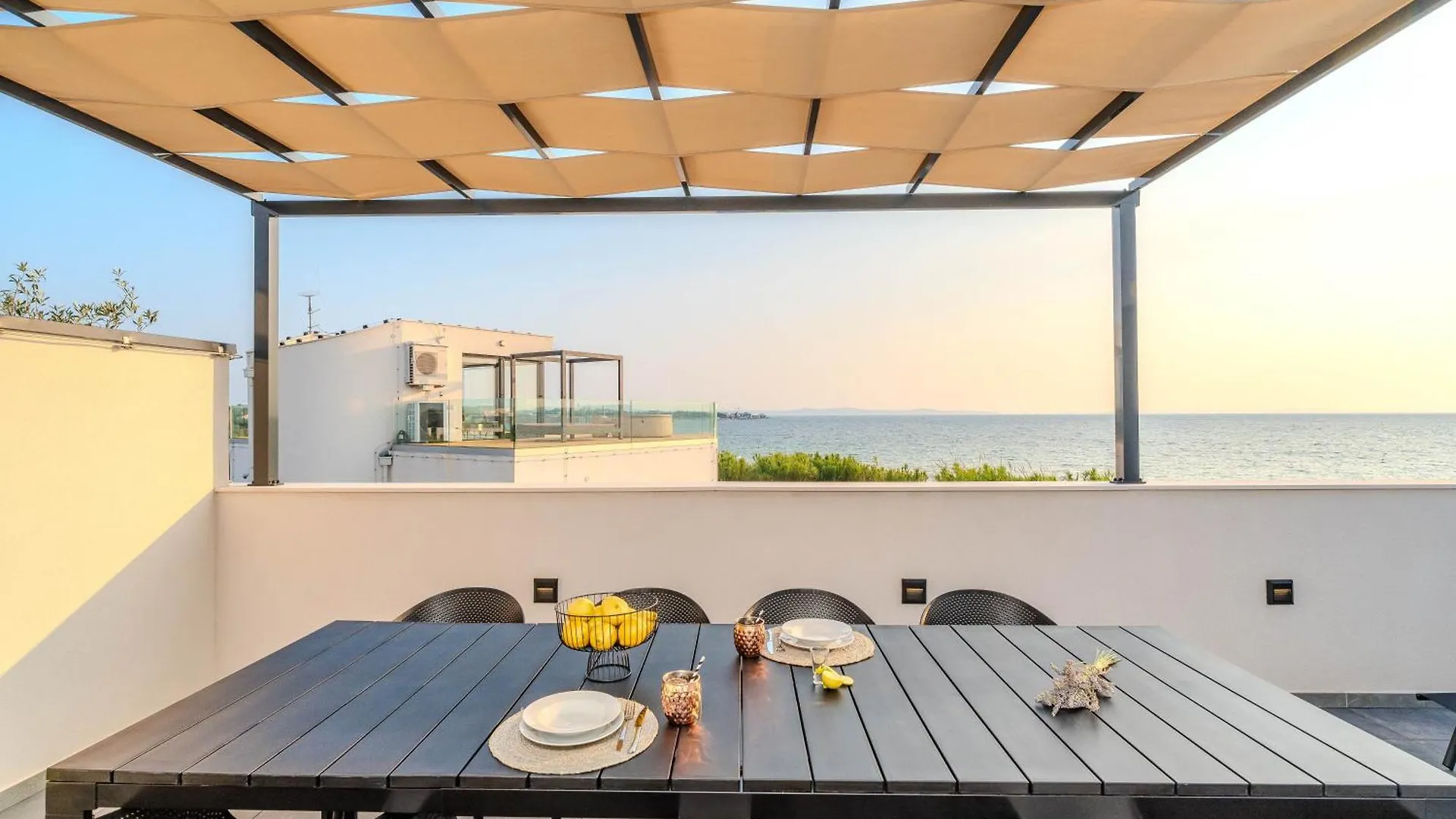 Beachfront Villa Azzurro With Seaview Privlaka  0*, Privlaka (Zadar) Croatia